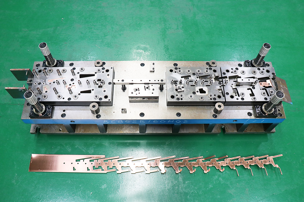 Electrical mold